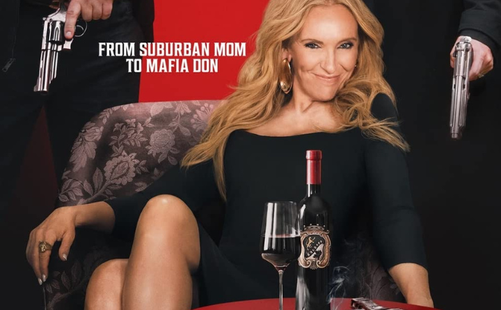 mafia mamma poster destacada toni collete